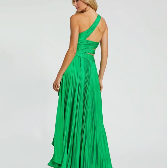 Mac Duggal Dress - Picture 2 of 3